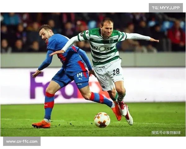 路易斯·苏亚雷斯头球建功,里斯本竞技主场领先巴黎圣日耳曼